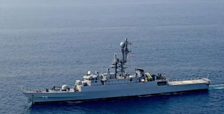 ईरानी नौसैनिक जहाज 'आईआरआईएस देना' के बचे लोग श्रीलंका से लौटे ईरान