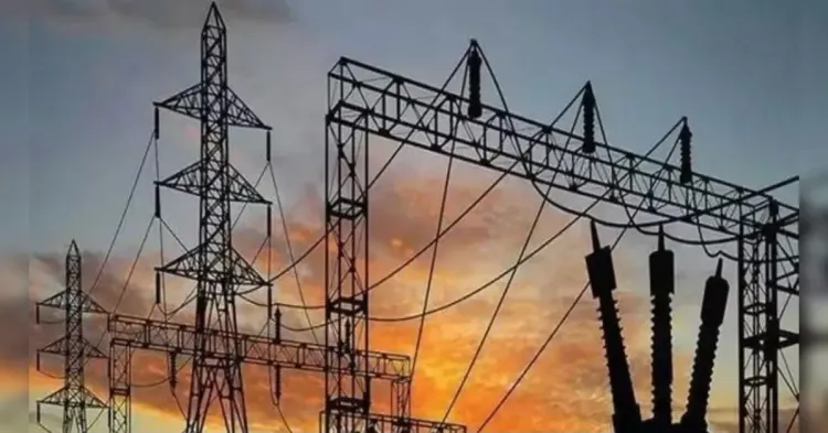 तमिलनाडु में बिजली संकट: TNPDCL ने पीक आवर्स के लिए 3,000 मेगावाट का अर्जेंट टेंडर जारी किया