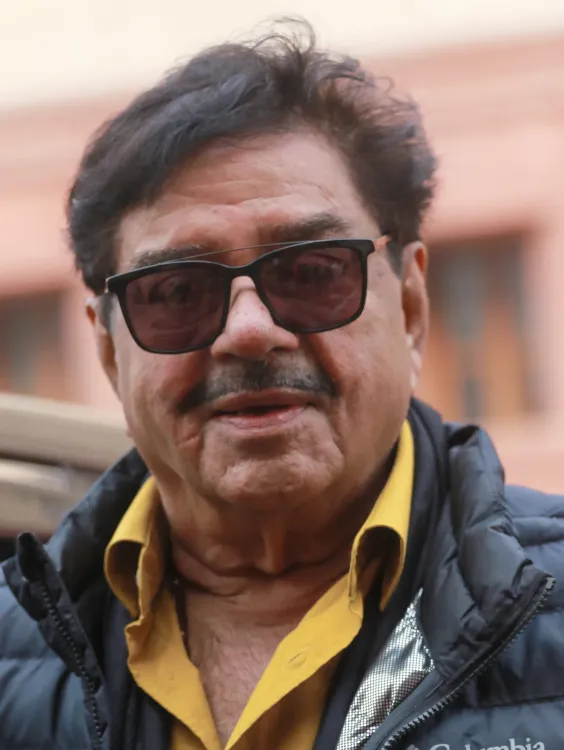शत्रुघ्न सिन्हा ने 'इंडियन आइडल' में सुनाई देव आनंद की वह सलाह जिसने बदल दिया करियर