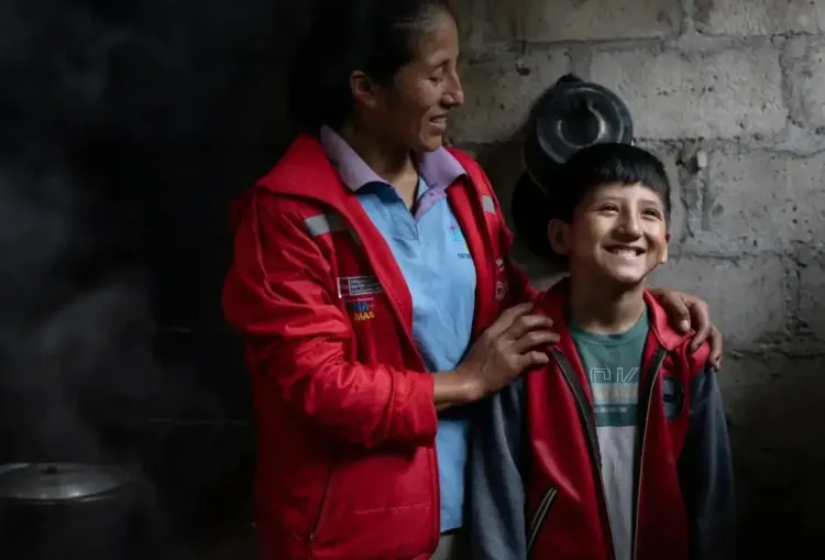 क्या भारत ने गरीबी उन्मूलन में सराहनीय कार्य किया है और बच्चों के लिए योजनाएं उत्कृष्ट हैं?