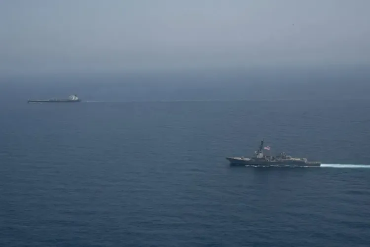 ईरान पर अमेरिकी नाकाबंदी 'पूरी तरह जारी', 37 जहाज रोके गए — ट्रंप का सख्त रुख