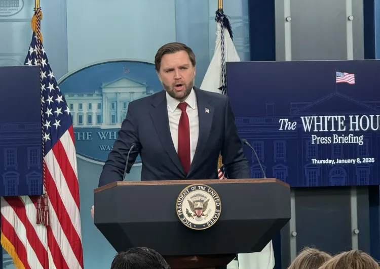 क्या अमेरिका ने यूरोप को ग्रीनलैंड को लेकर गंभीर संदेश दिया है?