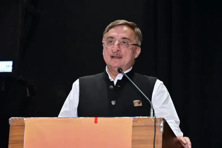 इंडिगो फ्लाइट में सुप्रीम कोर्ट वकील से मारपीट का आरोप, कांग्रेस सांसद विवेक तन्खा ने जबलपुर पुलिस पर उठाए सवाल