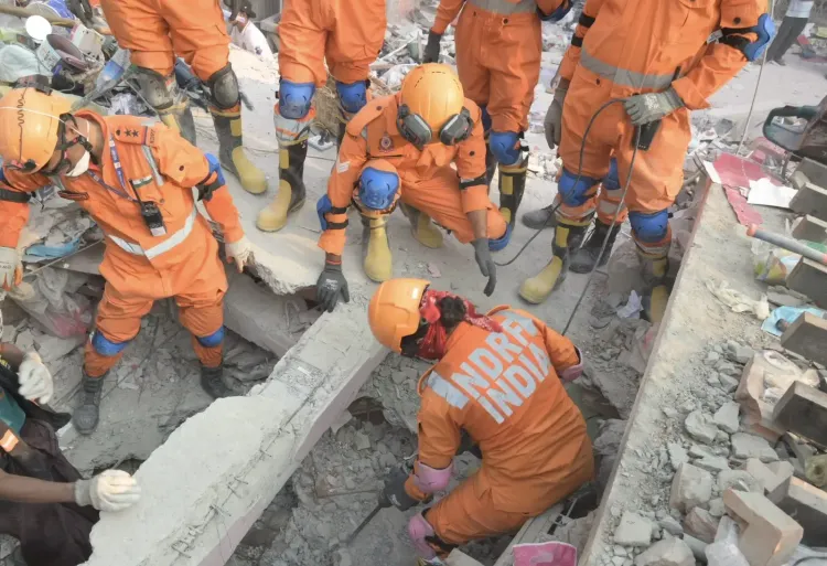 How Did HM Shah Commend NDRF as a 'Pillar of Trust' on Raising Day?