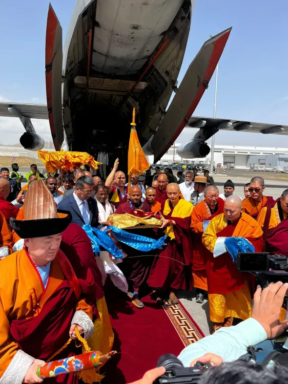 Buddha's disciples' relics reach Mongolia via IAF flight for 10-day exposition