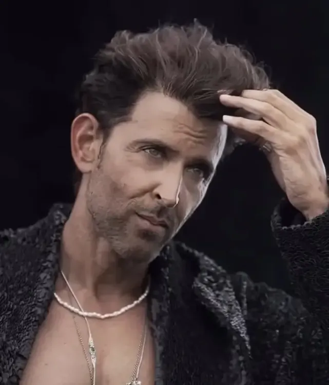 Is Hrithik Roshan Flaunting His Incredible Abs?