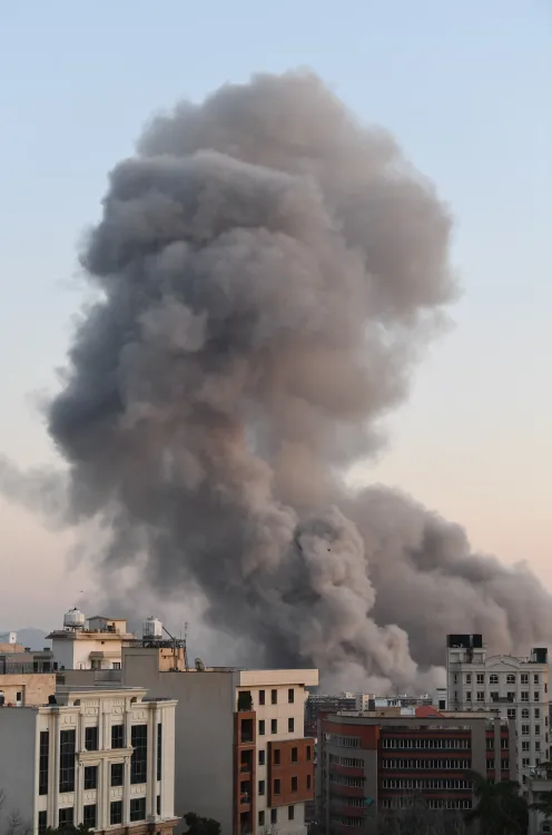 चीन ने खाड़ी देशों पर हो रहे हमलों की निंदा की