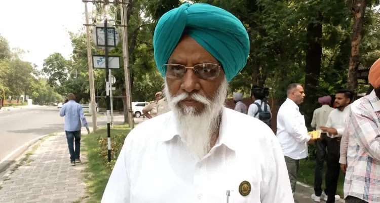 संयुक्त किसान मोर्चा ने राज्यपाल कटारिया को सौंपा ज्ञापन, पानी में यूरेनियम और कर्जमाफी पर उठाई आवाज़