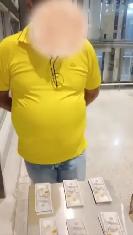 हैदराबाद एयरपोर्ट पर CISF की बड़ी कार्रवाई: कुआलालंपुर जाने वाले यात्री से ₹31 लाख की विदेशी मुद्रा जब्त