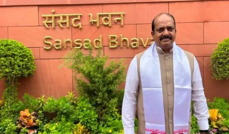 हैदराबाद कार हादसा: सांसद लिंगमानेनी रमेश बोले — कानून पर भरोसा, बेटे ने जांच में दिया पूरा सहयोग
