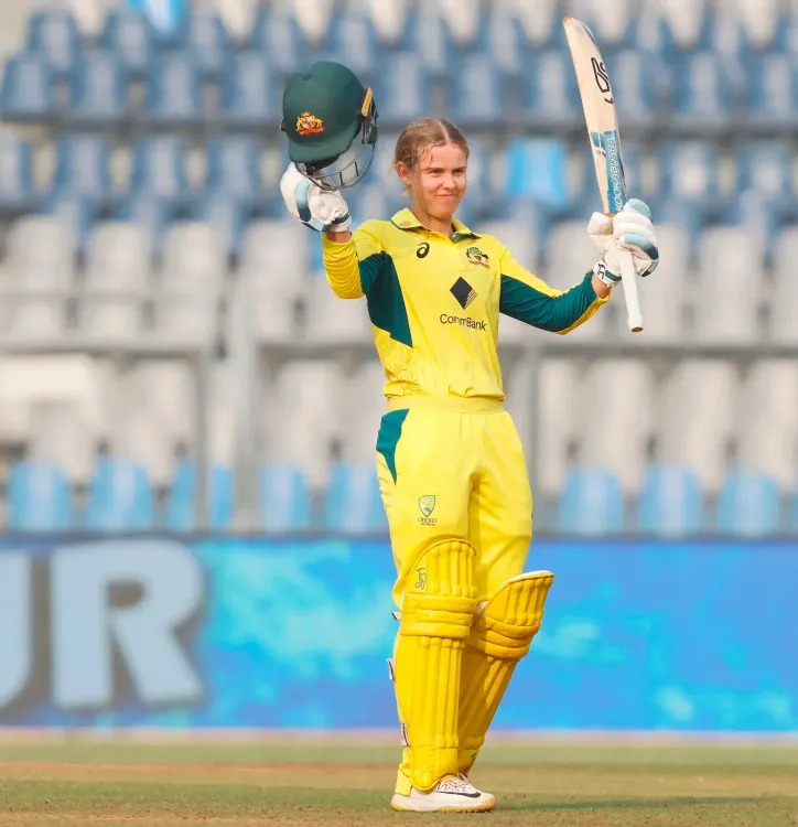 Phoebe Litchfield on batting No. 3: 'Allows me to play the way I want'