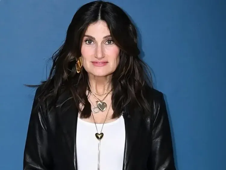 Idina Menzel Shares the Story Behind Her Viral Image with Steven Spielberg