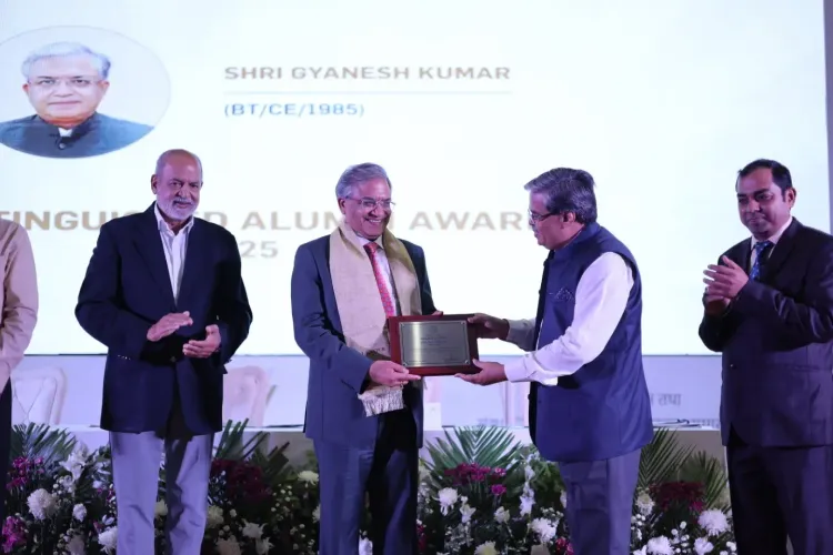 क्या आईआईटी कानपुर के पूर्व छात्र पुरस्कार से सम्मानित हुए सीईसी ज्ञानेश कुमार?