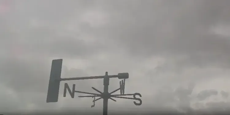 Cyclone Arnab red alert: Andhra, Odisha brace as storm to hit Oct 28
