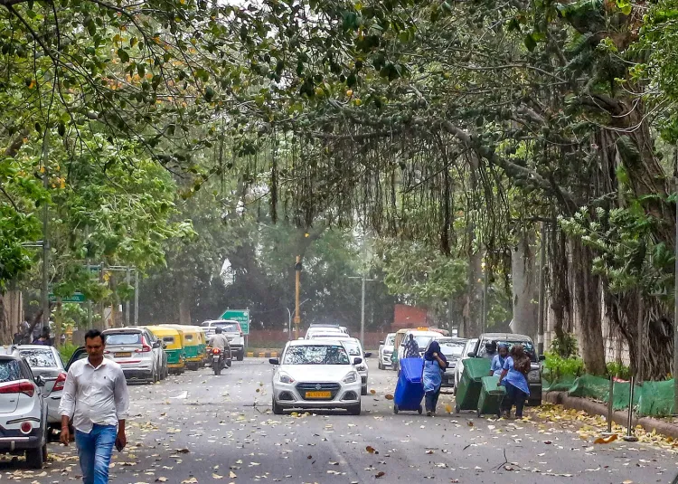Delhi-NCR weather: IMD forecasts week of rain, thunderstorms; mercury below 40°C