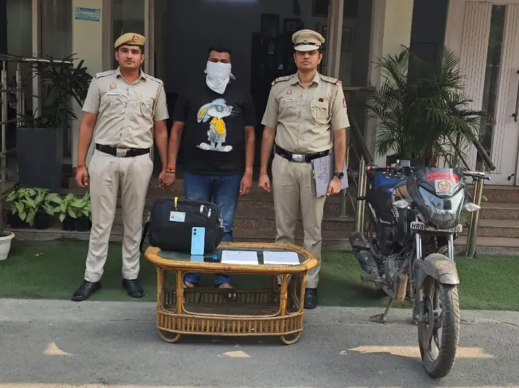 Who Was the Imposter Arrested for Forging Letters from the Delhi CM?