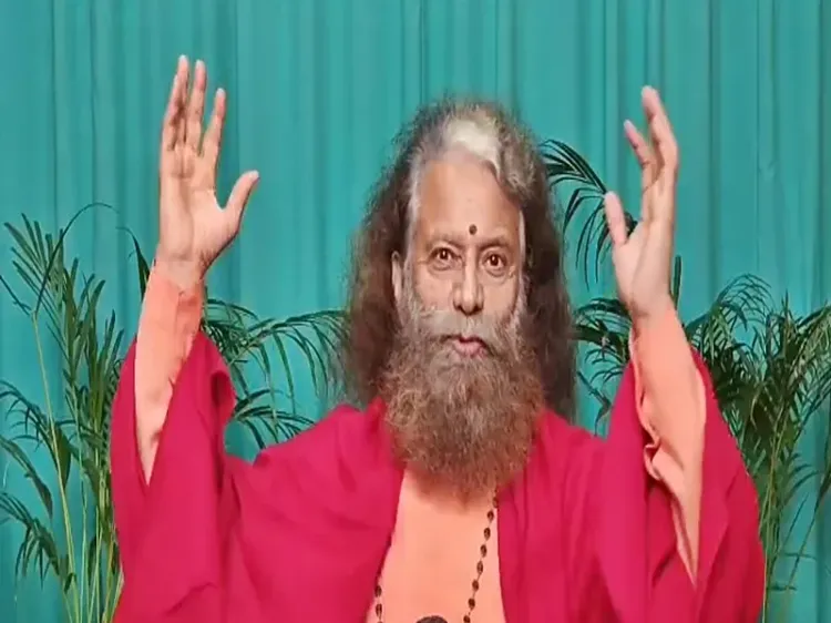Is India Becoming a Model Nation After Gujarat, According to Swami Chidanand Saraswati's Praise for PM Modi?