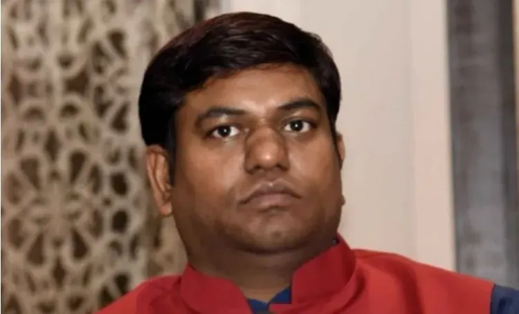 Should India Tolerate US Mediation? VIP Chief Sahani Speaks Out