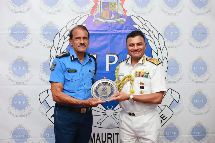 Indian Navy Chief Admiral Swaminathan holds maritime security talks in Mauritius
