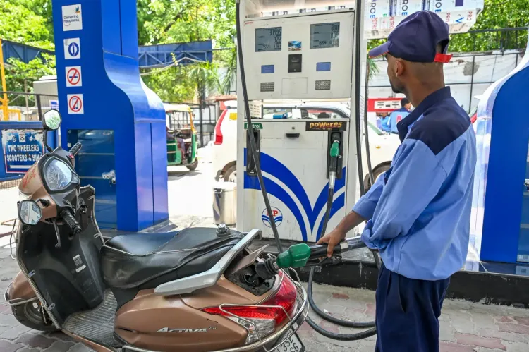 Indian oil firms lose ₹600 crore a day despite fourth fuel price hike