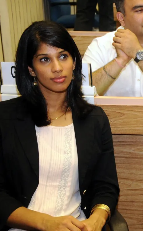 Can Joshna Chinappa Avenge Her Loss Against Anahat Singh in the HCL Squash Indian Tour 4 Final?