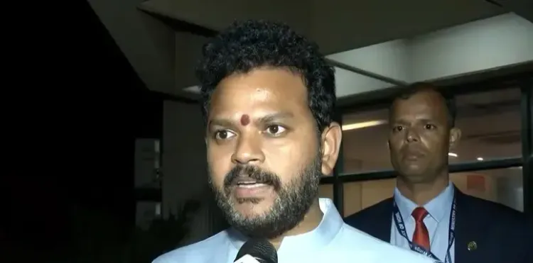 क्या इंडिगो संकट पर राममोहन नायडू ने सरकार का रुख स्पष्ट किया? एयरलाइन कंपनी को कड़ा संदेश