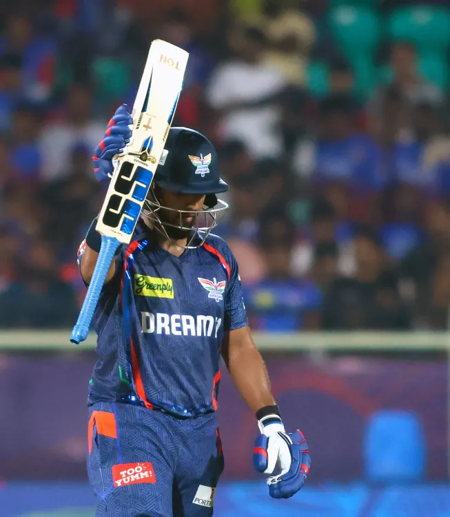 IPL 2025: DC Battles Back as Marsh, Pooran Propel LSG to 209/8