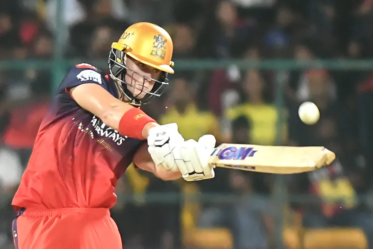 Could Romario Shepherd's Blitz Lift RCB to 213/5 Against CSK?