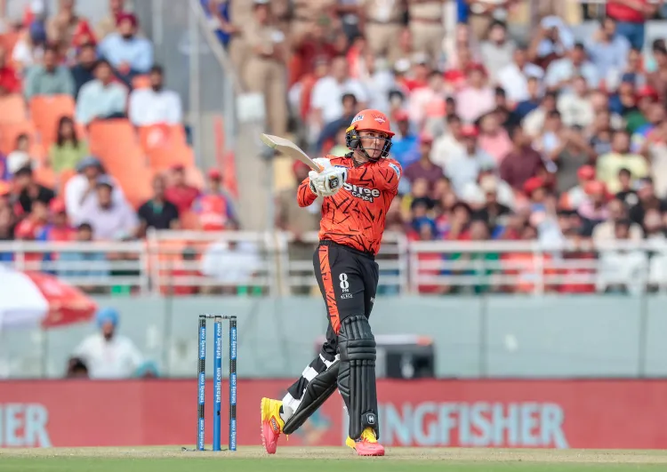 आईपीएल 2026: अभिषेक शर्मा की तूफानी पारी ने बटलर और जयसूर्या के रिकॉर्ड की बराबरी की