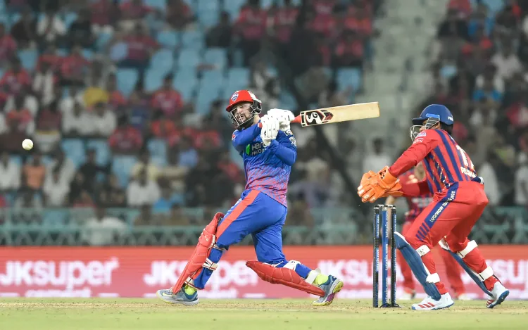 आईपीएल 2026 की शुरुआत: रिजवी की तूफानी पारी से दिल्ली कैपिटल्स ने लखनऊ को हराया