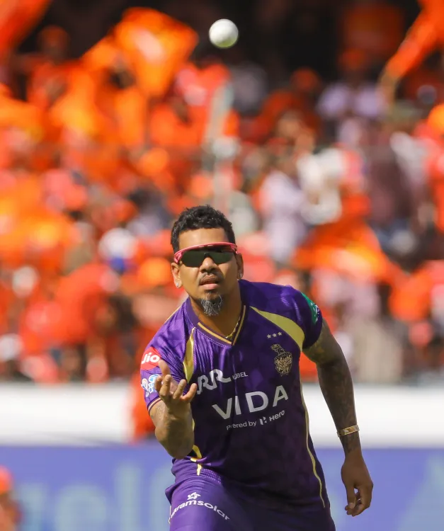 Narine reaches 200 IPL wickets, first bowler to do so with single franchise