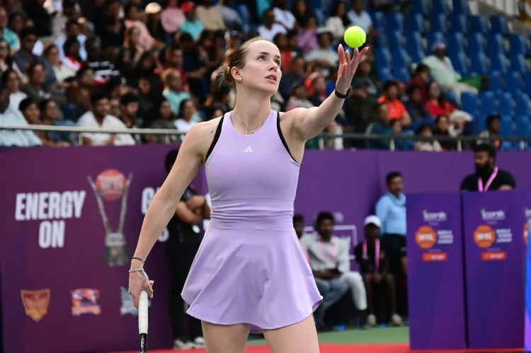 Svitolina defeats Baptiste in straight sets; lucky loser Bartunkova stuns Keys at Italian Open
