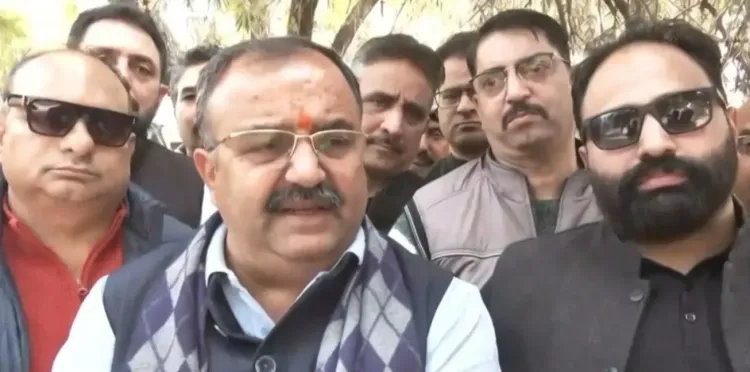 क्या इतिहास में छुपाए गए तथ्यों को 'धुरंधर' में उजागर किया गया है?: विक्रम रंधावा