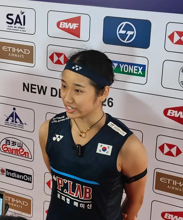 An Se Young wins BWF World Championships opener despite ankle injury