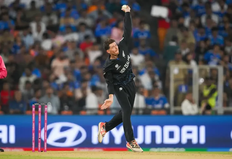 Santner rejects BBL deal for NZ Tests: coach Walter on 'measure of the man'