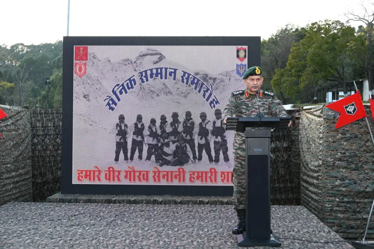 क्या दीप जलाते समय शहीदों को याद करना आवश्यक है? रक्षा मंत्री और सेनाध्यक्ष ने दी दीपावली की बधाई