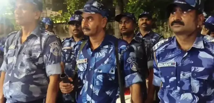 क्या जबलपुर में नवरात्रि पर शांति और सुरक्षा के लिए पुलिस ने निकाला फ्लैग मार्च?