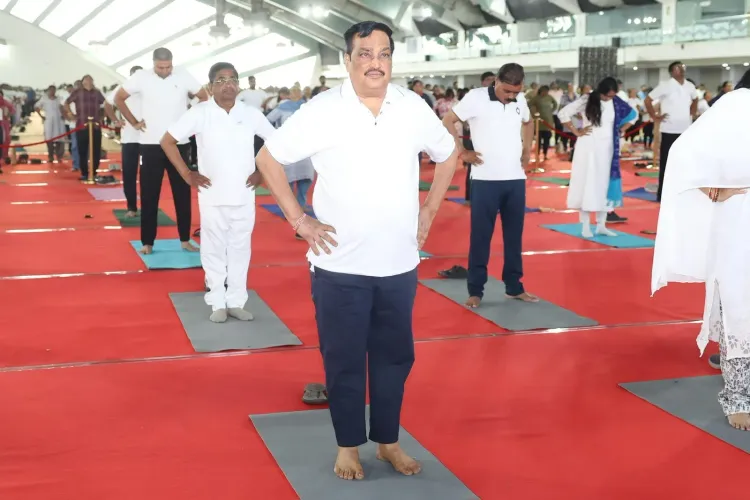Jal Shakti Minister Paatil joins Yoga Day event in Surat