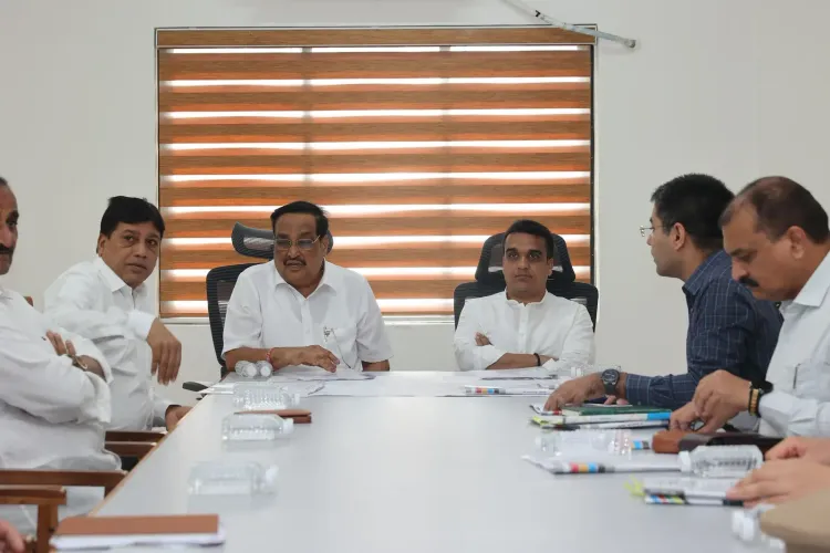 Jal Shakti Minister Paatil Reviews Navsari Flood Relief Ops