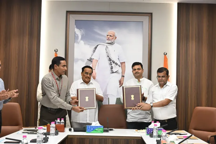 Jal Shakti Minister Paatil Signs JJM 2.0 MoU With Bihar