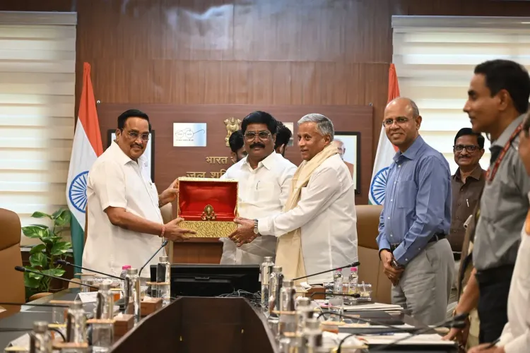 Jal Shakti Minister Paatil Signs JJM 2.0 MoU With Jharkhand