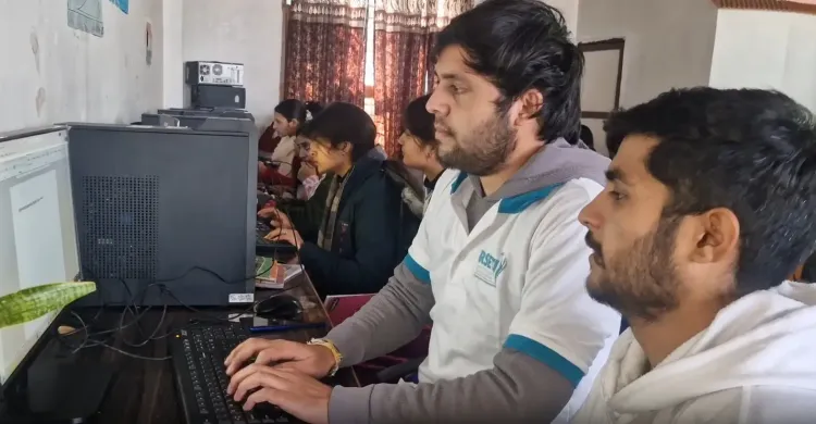 क्या जम्मू-कश्मीर में ‘असिस्टेंट बुककीपिंग ट्रेनिंग’ कोर्स युवाओं का जीवन बदल रहा है?