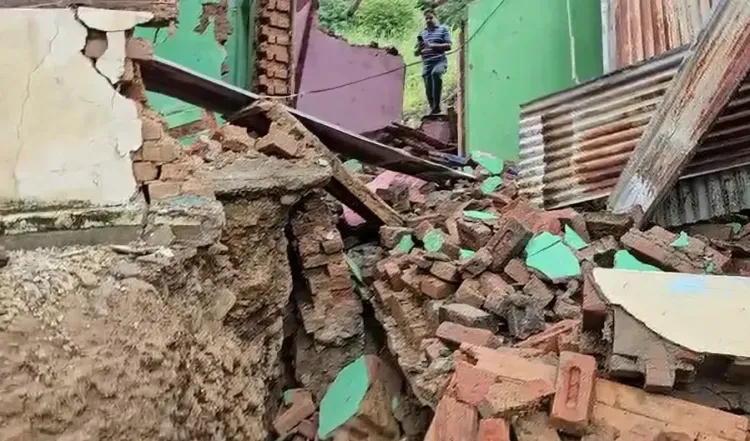 क्या जम्मू-कश्मीर के नॉर्थ ब्लॉक खेड़ी पंचायत में भारी बारिश ने तबाही मचाई है?