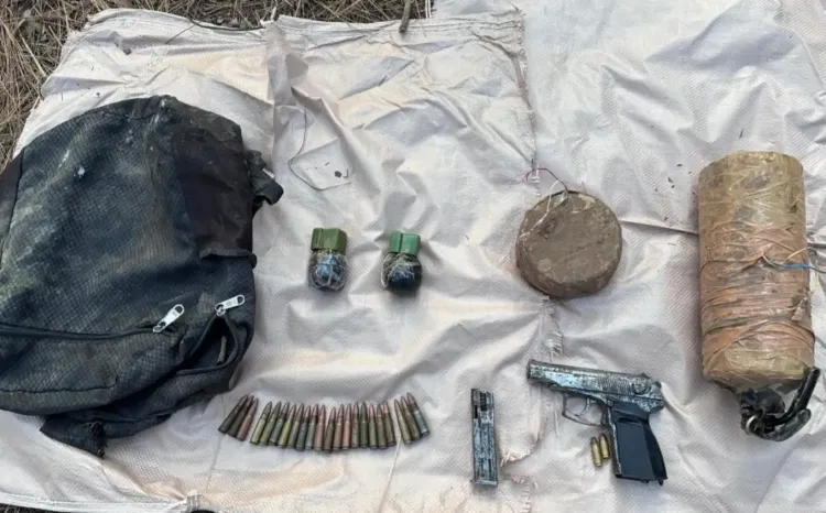 जम्मू-कश्मीर: पुंछ में आतंकियों की साजिश नाकाम, बड़ी मात्रा में विस्फोटक बरामद