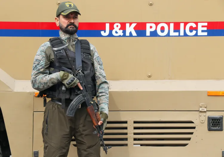 सोपोर में PSA के तहत बड़ी कार्रवाई: 6 उपद्रवी गिरफ्तार, भद्रवाह जेल भेजे गए