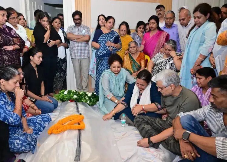 जमशेदपुर कार हादसा: मंत्री दीपिका पांडे सिंह की बेटी तृषा समेत चार युवाओं की मौत, कैबिनेट बैठक स्थगित