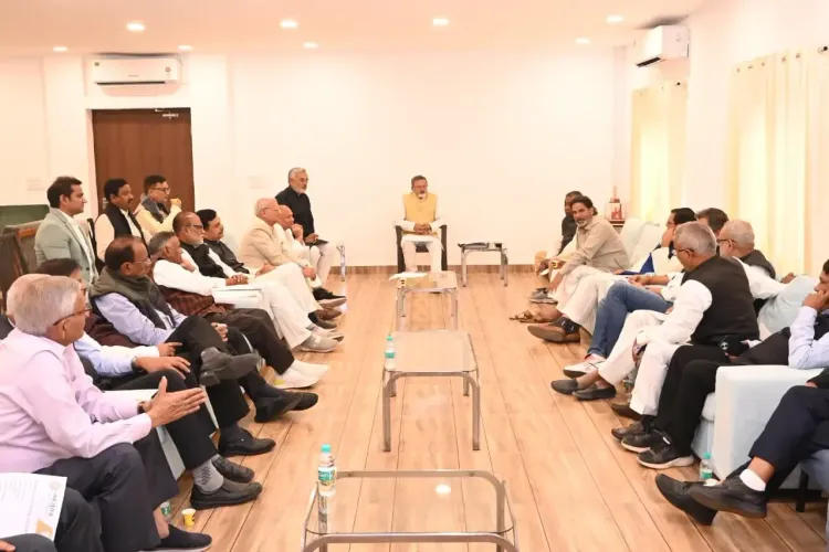 क्या जन सुराज ने पंचायत से लेकर प्रदेश स्तर तक की सभी समितियों को भंग कर दिया?