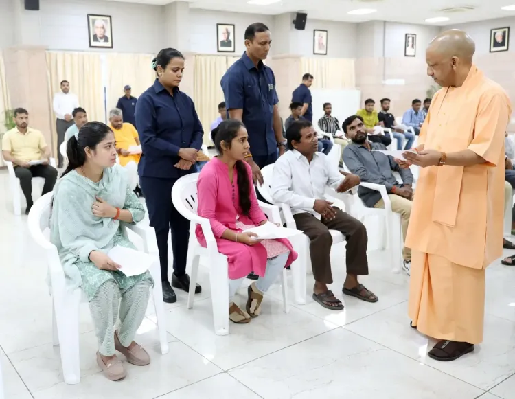 What Happens at ‘Janata Darshan’ When UP CM Addresses Public Grievances?
