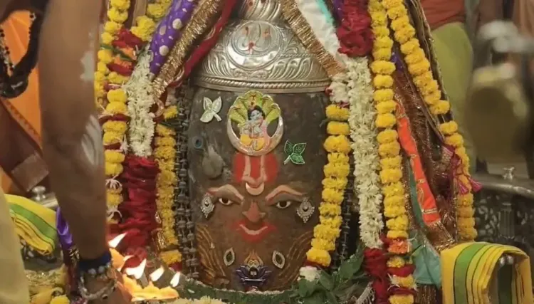 जन्माष्टमी पर महाकालेश्वर उज्जैन में श्रीकृष्ण स्वरूप में बाबा महाकाल का दिव्य शृंगार, भस्म आरती में उमड़े हजारों श्रद्धालु