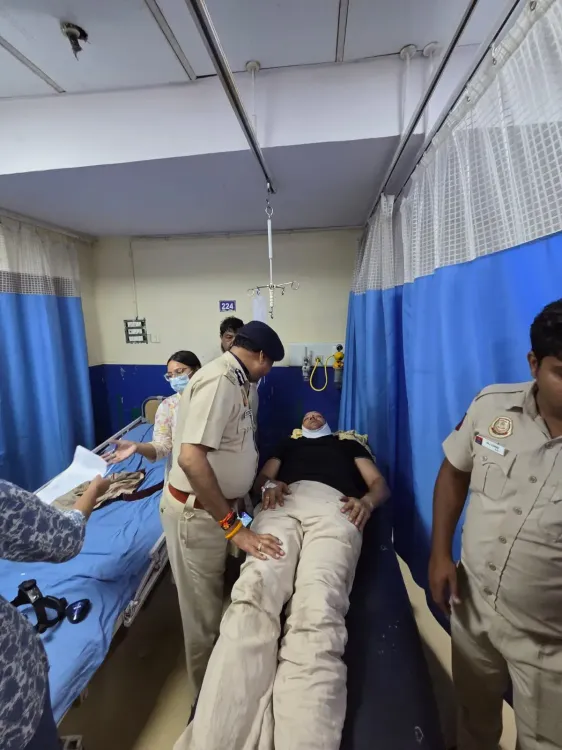 Jantar Mantar violence: Delhi Police personnel injured, 16 Metro stations shut